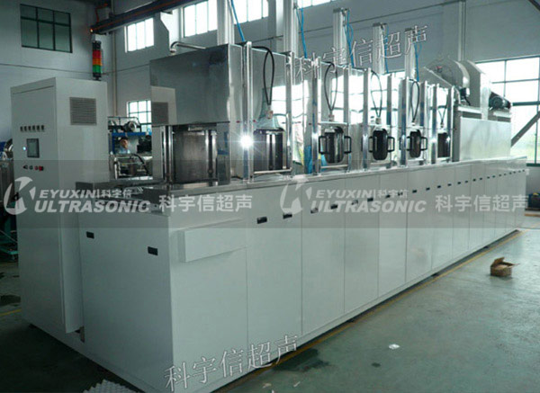  龍門(mén)式全自動(dòng)超聲波清洗機
